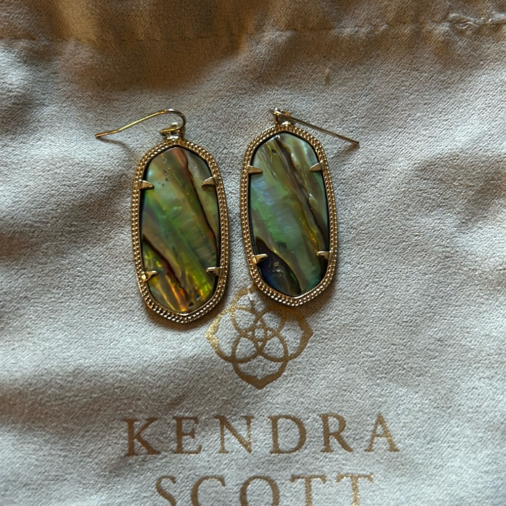 Kendra scott earrings